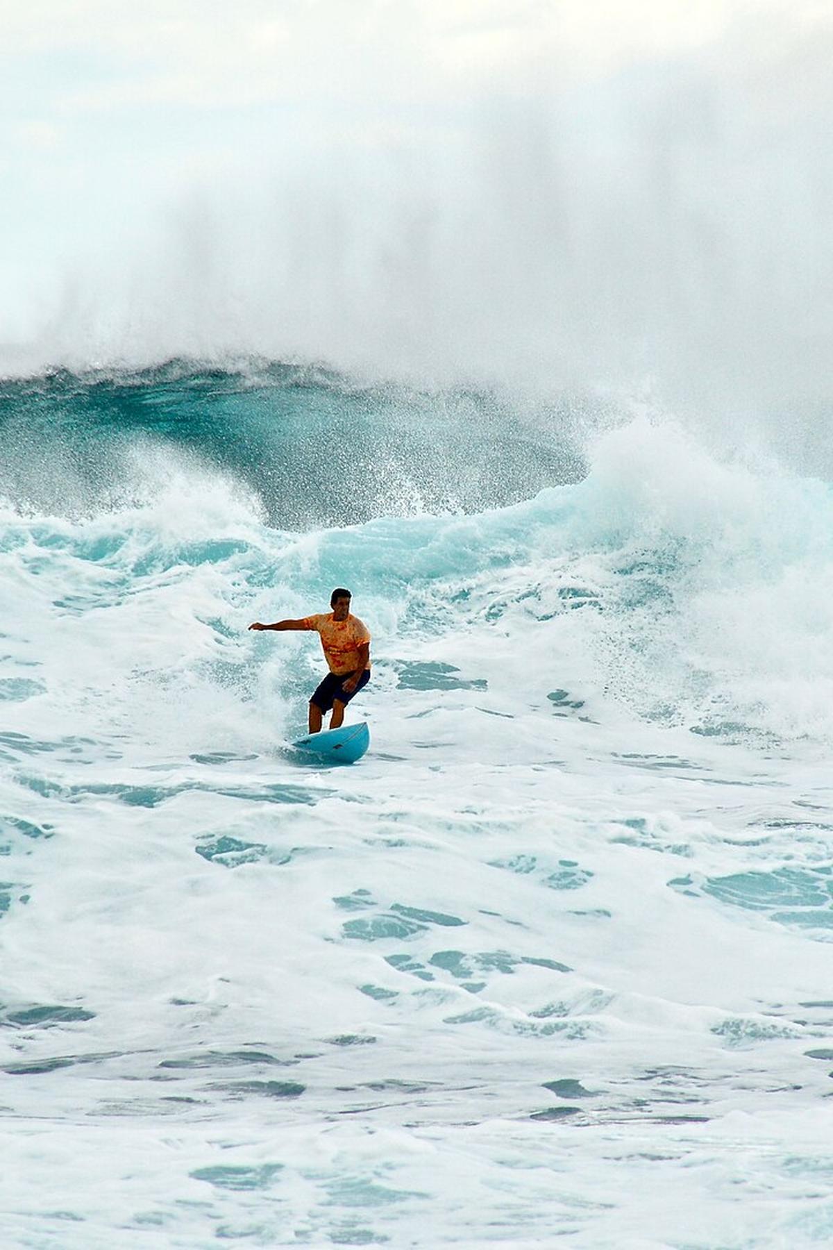 North Shore Oahu winter surf